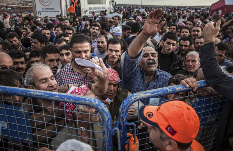 refugees1-750x486